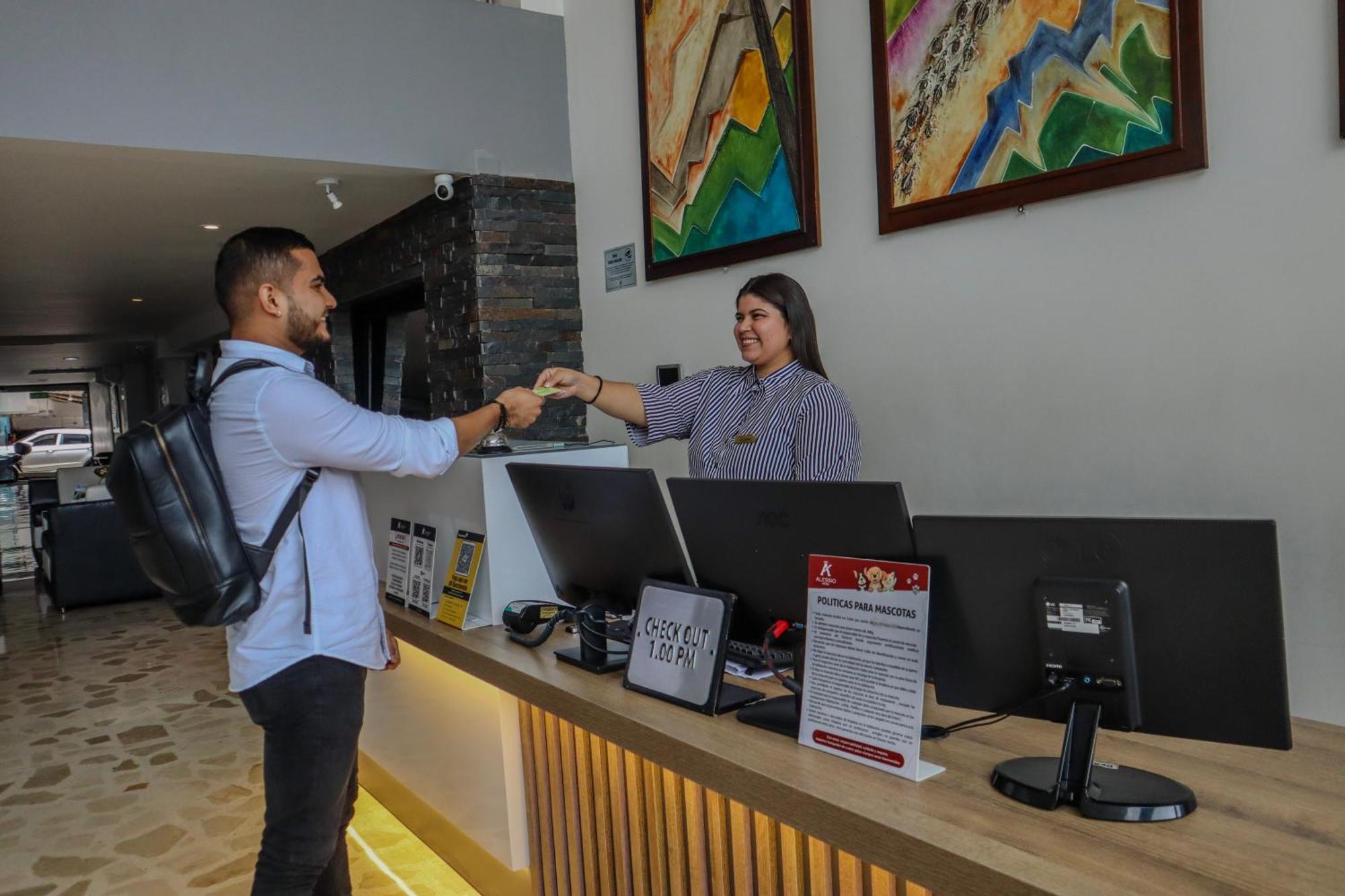 Alessio Hotel 3*